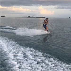 Meet your Posher, Raymond